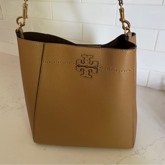 Tory Burch McGraw Bucket Bag in Tiramisu - Picture 6 of 16